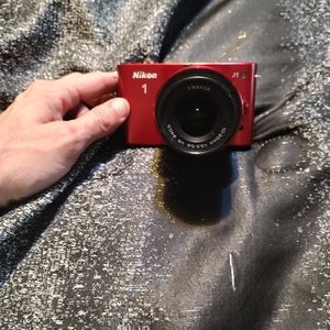 Nikon 1 J1 camera